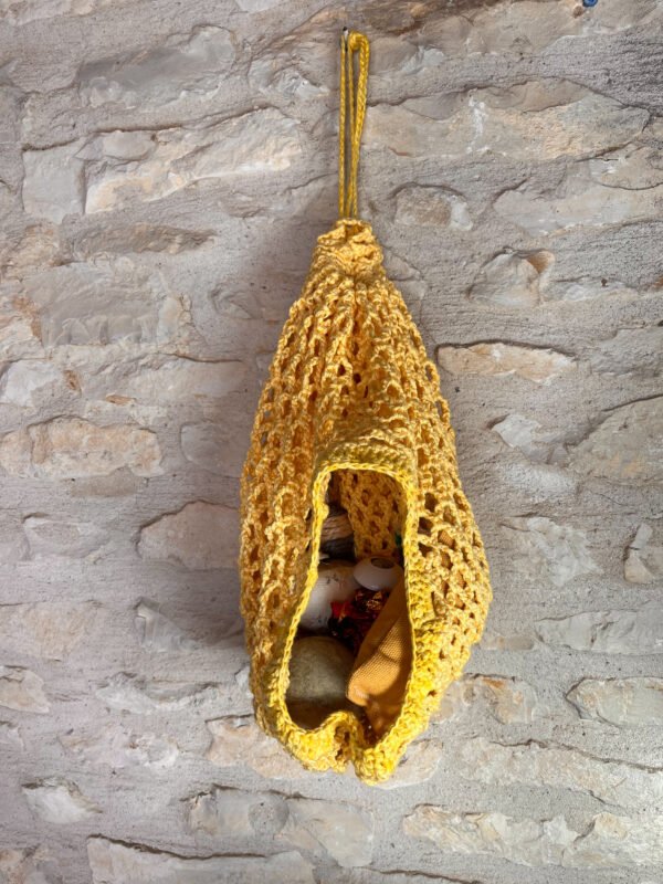 filet a jouets en crochet à suspendre