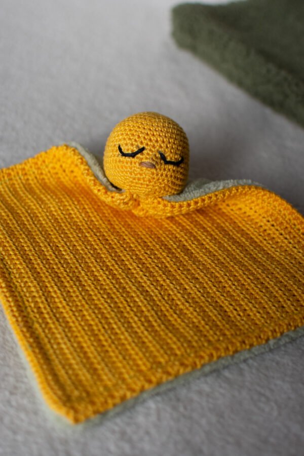 doudou poussin jaune en crochet et tissu tout doux